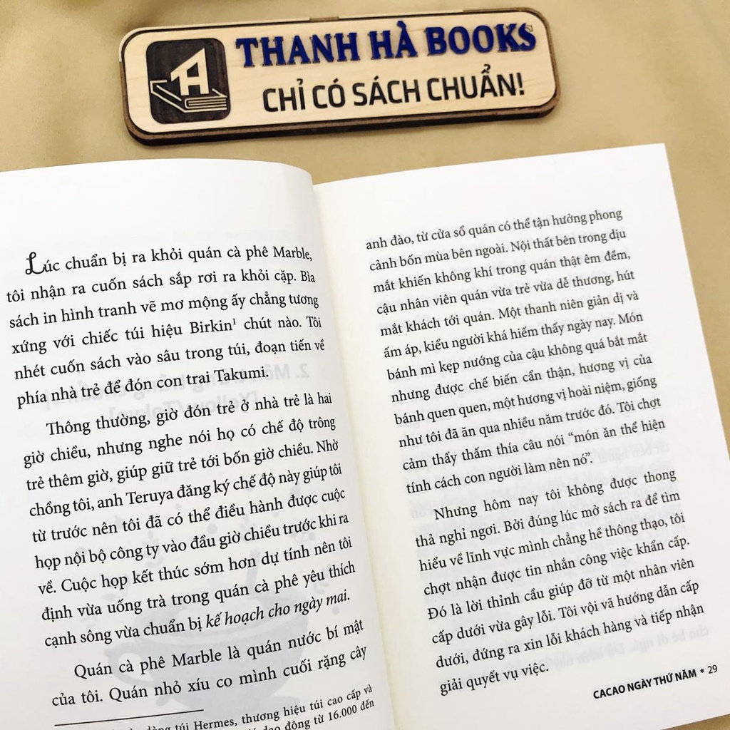 Sách - Cacao Ngày Thứ Năm (Kèm 1 thiệp và 1 bookmark) - Michiko Aoyama