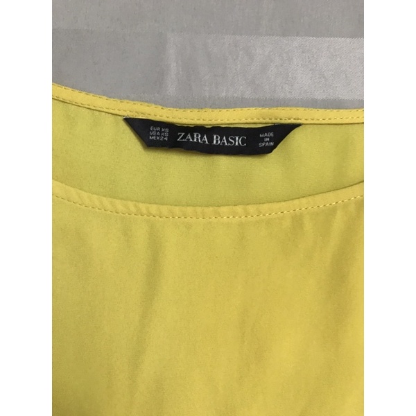Áo vàng zara auth
