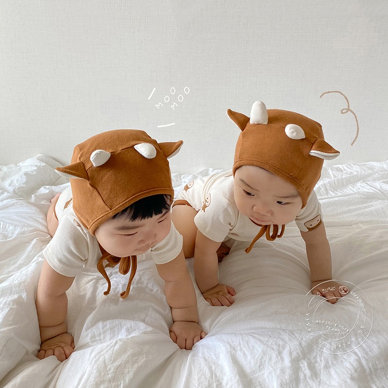 Bộ áo liền quần tay ngắn họa tiết dễ thương dành cho bé từ 0-24 tháng tuổi