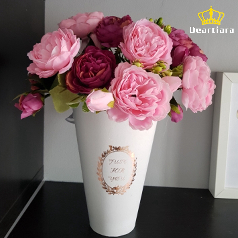 Bó hoa mẫu đơn giản bằng lụa sống động trang trí cho nhà / tiệc cưới