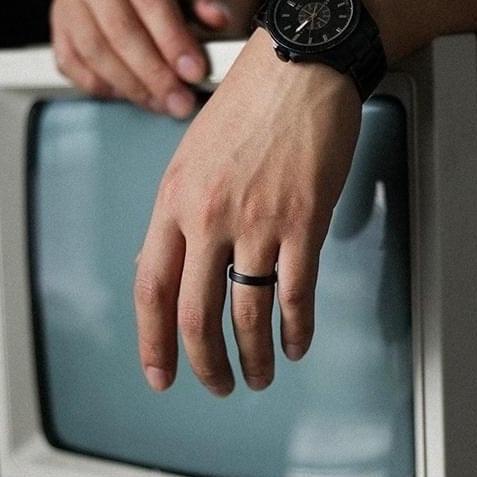 Nhẫn Trơn Thời Trang Less Ring Basic Unisex Nam Nữ Màu Đen Cá Tính Chất Liệu Inox Không Gỉ - Less Ring - Maxshopdoc