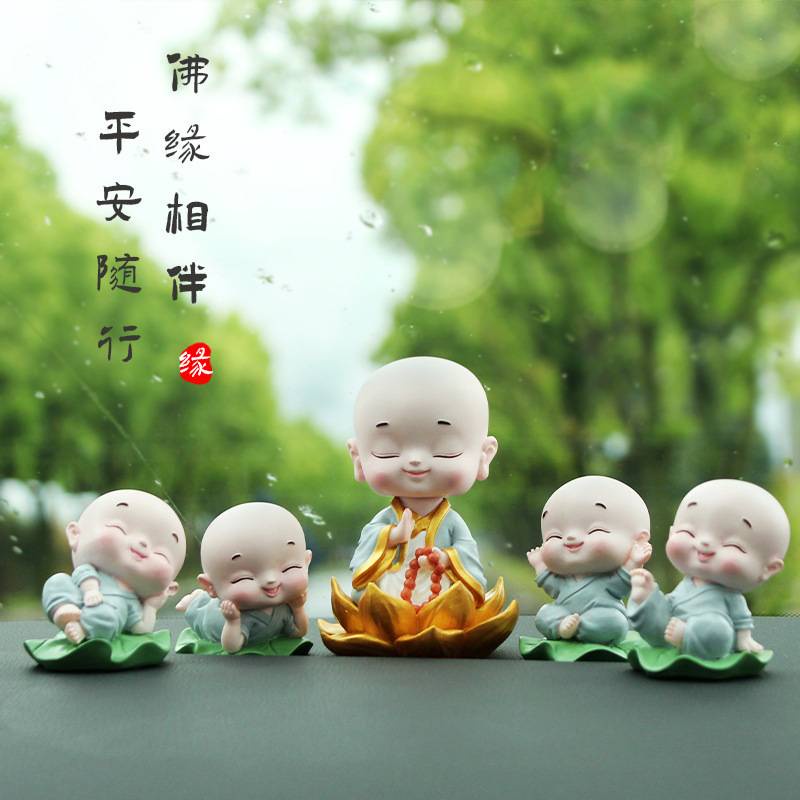 Set Tiểu Hoà Thượng Dễ Thương Trang Trí Taplo Ô Tô