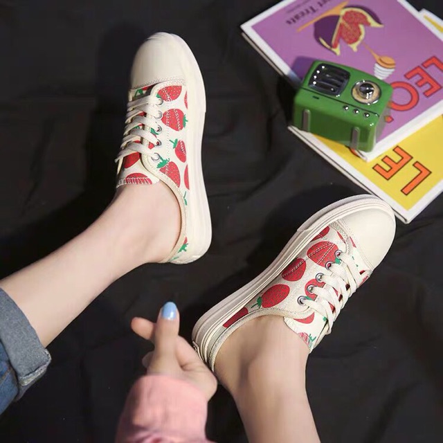 Giày sục quả dâu | BigBuy360 - bigbuy360.vn