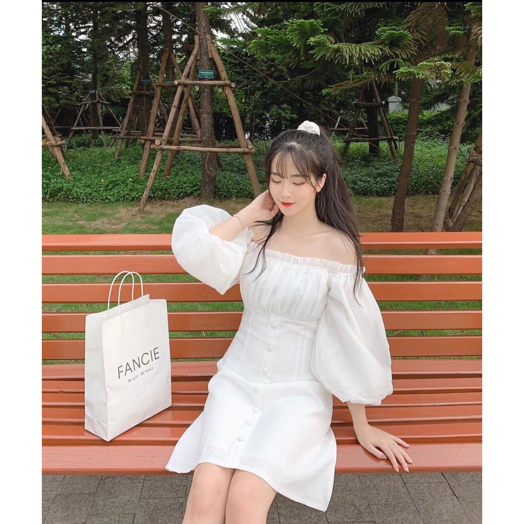 (new) Váy Trắng Đen Trễ Vai Tay Bồng Cúc Dọc Chun eo - Đầm Xòe Bẹt Vai Bèo Phối Tay Chun Trễ Vai Cổ Vuông mặc 2 Kiểu
