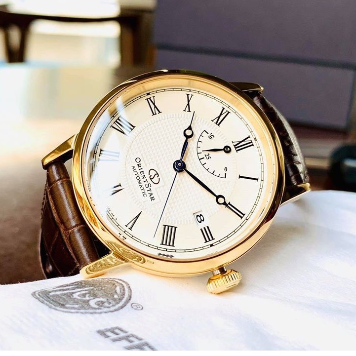 Đồng hồ cơ dây da nam Orient RE-AU0001S00B mặt kính Saphire chống xước, chống nước 5 ATM, trữ cót lên đến 50 tiếng