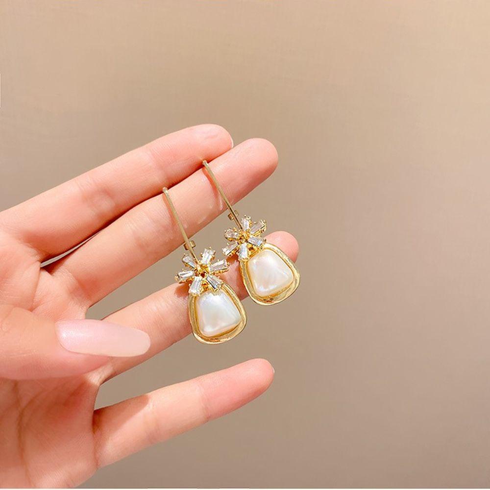 Khuyên Tai Dáng Dài Phong Cách Vintage Thời Trang