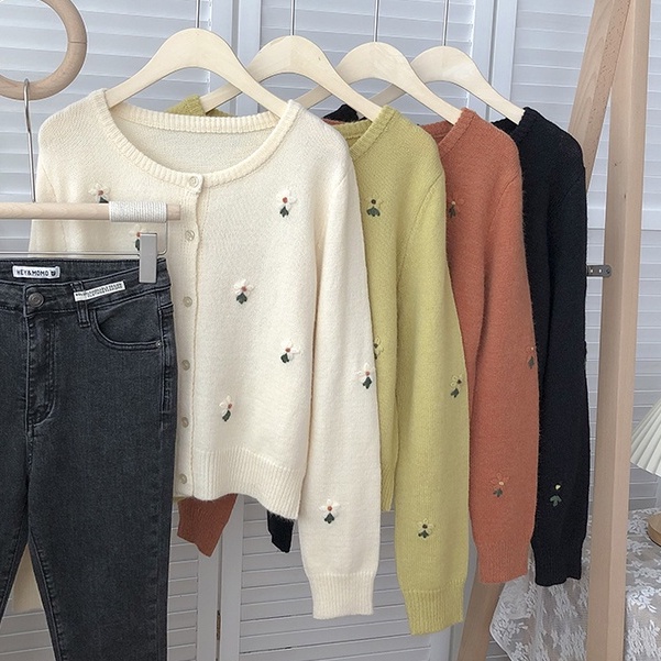 Áo len cardigan thêu hoa nổi