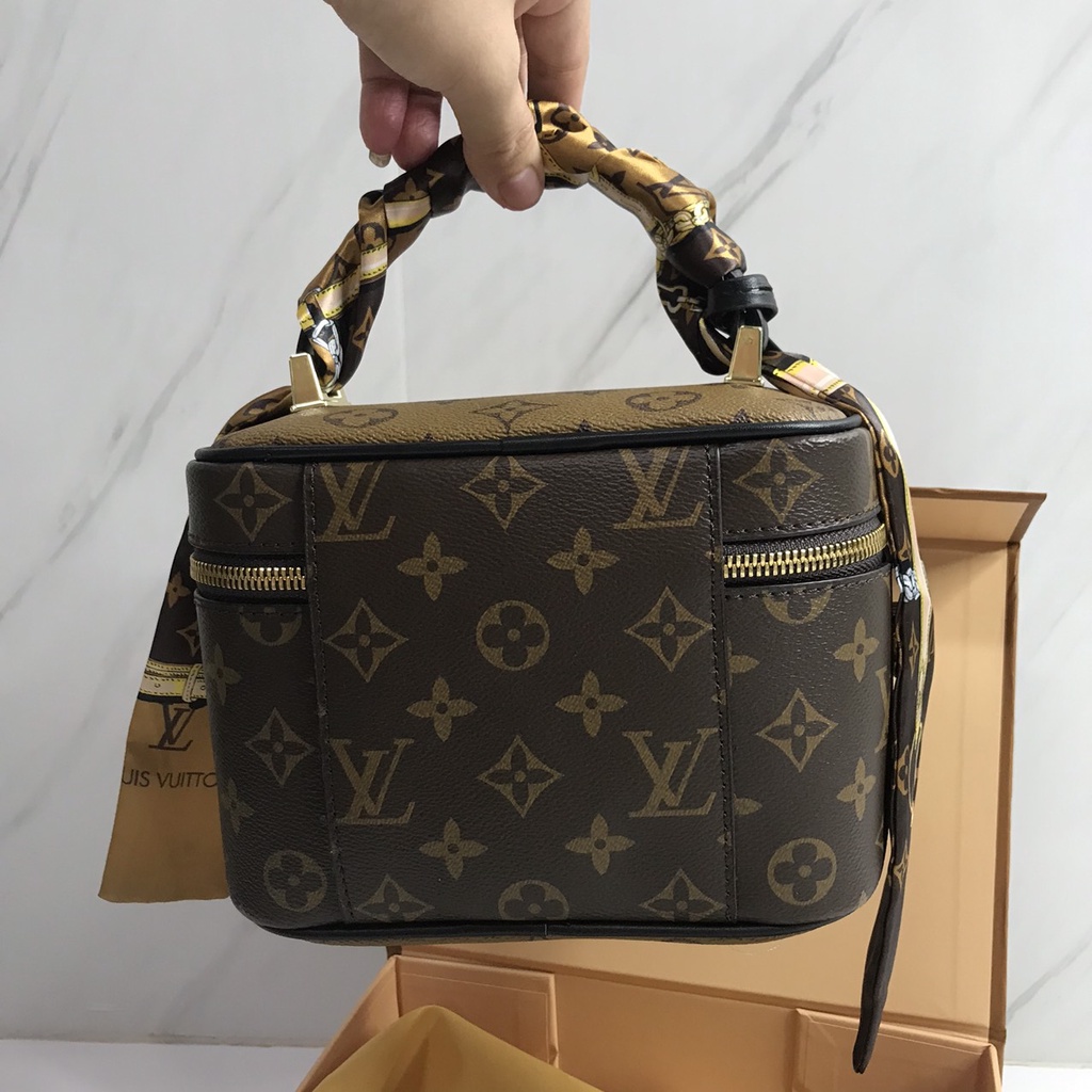 Túi côp nữ lv fullbox nam châm size 18 túi xách nữ Quảng Châu dạng cốp có dây đeo tháo dời