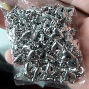 ổ khóa trái tim có cánh 50g / gói