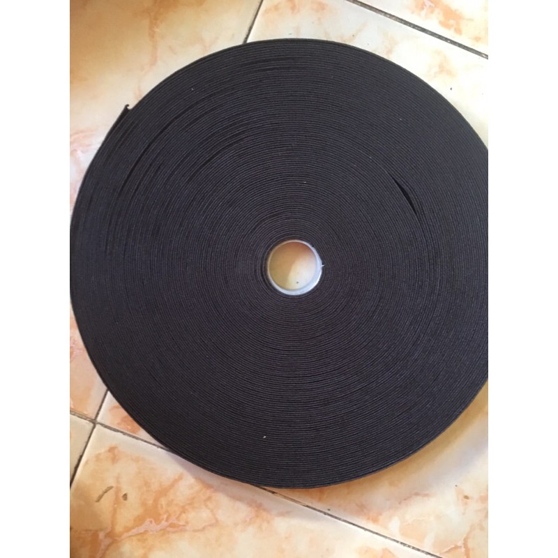 1 cuôn thun có lỗ màu đen bảng 2cm