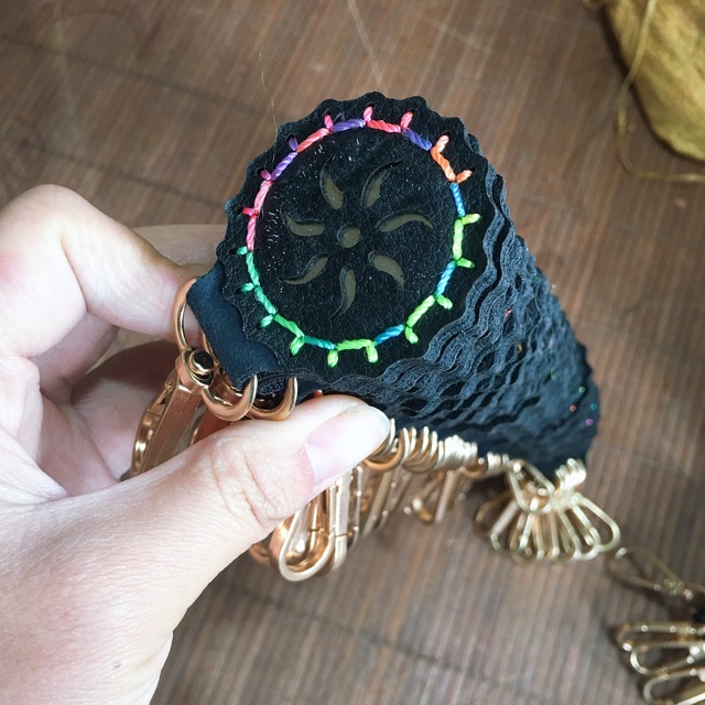 Móc khoá nam châm hít bi