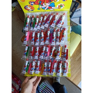 vỉ 32 lọ thổi bóng kèm 32 quả bóng