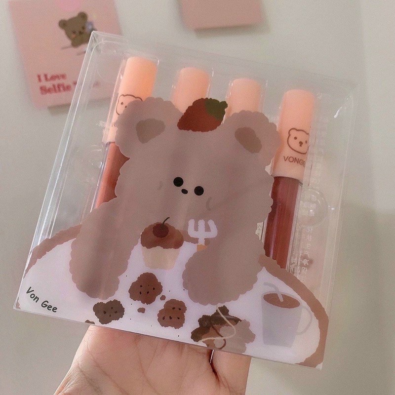 MẪU MỚI Set Son Kem Lì 4 Cây VONGEE Gấu Nâu Trong Suốt Dễ Thương Bộ Son Kem Lì Không Dính Cốc Cô Gái Cổ Trang | Thế Giới Skin Care