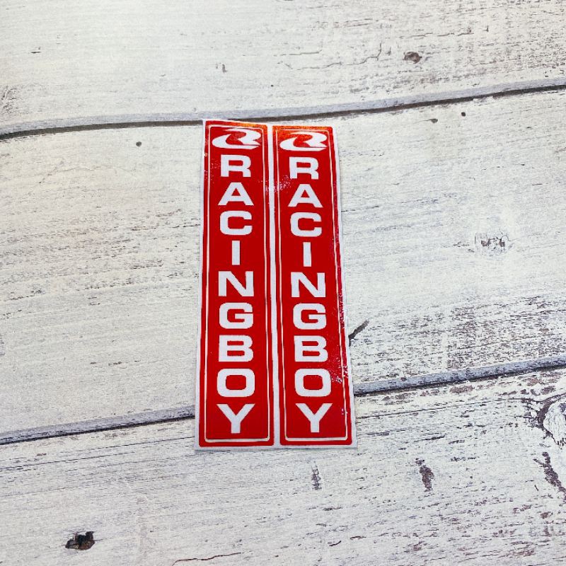 Tem bộ đủ kiểu mẫu racing boy