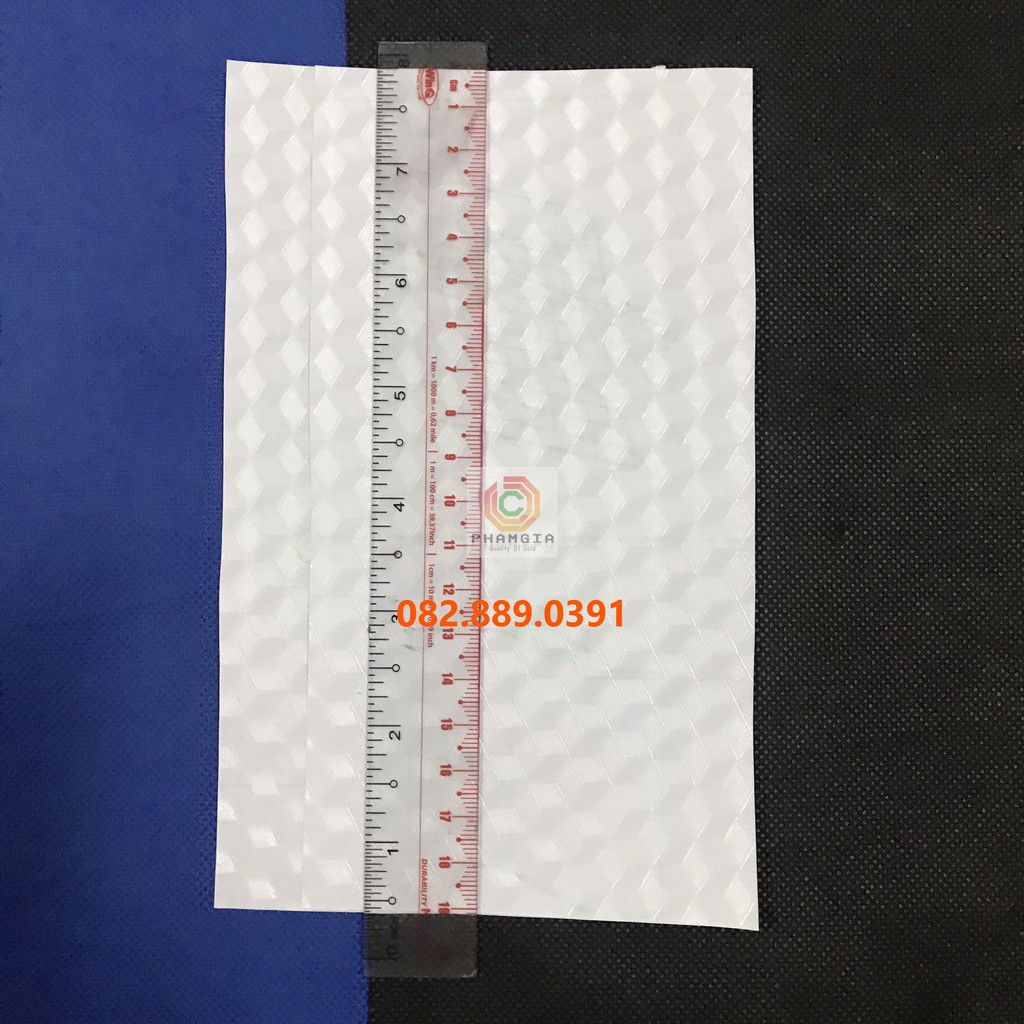 Miếng dán mặt lưng skin carbon nguyên thủy cắt sẵn khổ 10cmx17cm