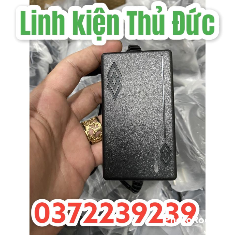 Lktd BN. Sạc 5s 21V 2a dùng cho pin Li-ion loại 2 dây nguồn tiện lợi có đèn báo và tự ngắt khi đầy.