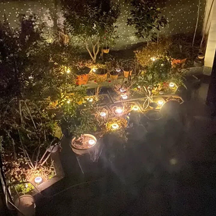 Đèn năng lượng mặt trời trang trí sân vườn, ban công, cầu thang, lối đi, biệt thự âm nền, chống thấm IP65