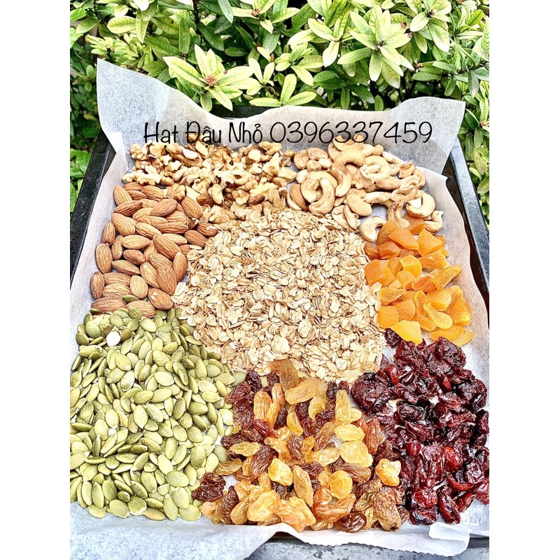 Granola siêu hạt bao gồm 8 loại hạt và hoa quả sấy dẻo 500g | BigBuy360 - bigbuy360.vn