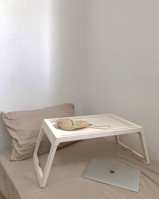 [có ảnh thật] bàn gấp có khe cắm ipad bằng nhựa | BigBuy360 - bigbuy360.vn