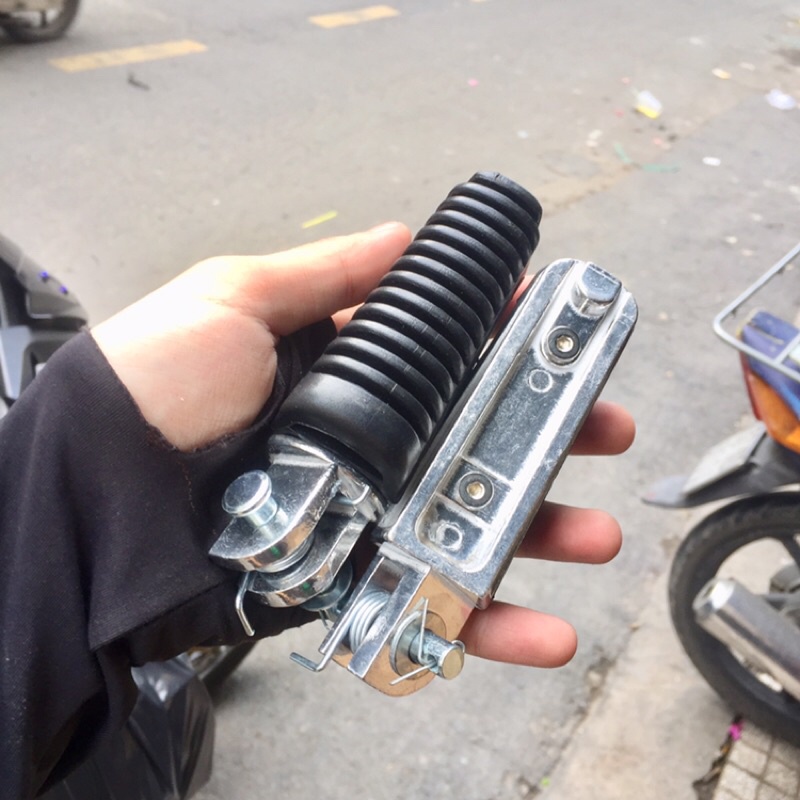 Gác chân trước Ex150 - Exciter 150