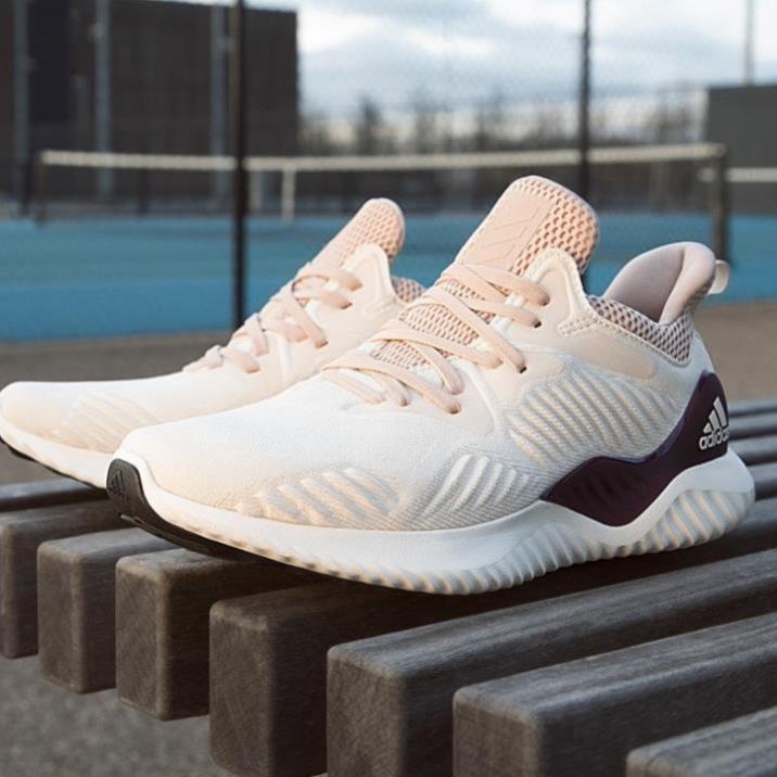 Giày Alphabounce màu kem gót tím !