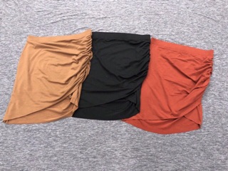 Chân váy đắp chéo F21
