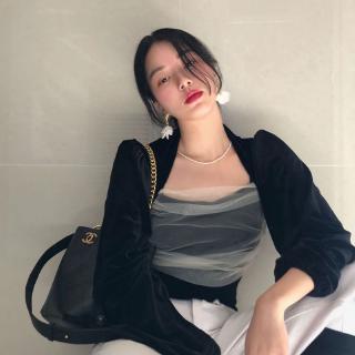 Áo kiểu tay phồng cổ vuông phong cách Hàn Quốc