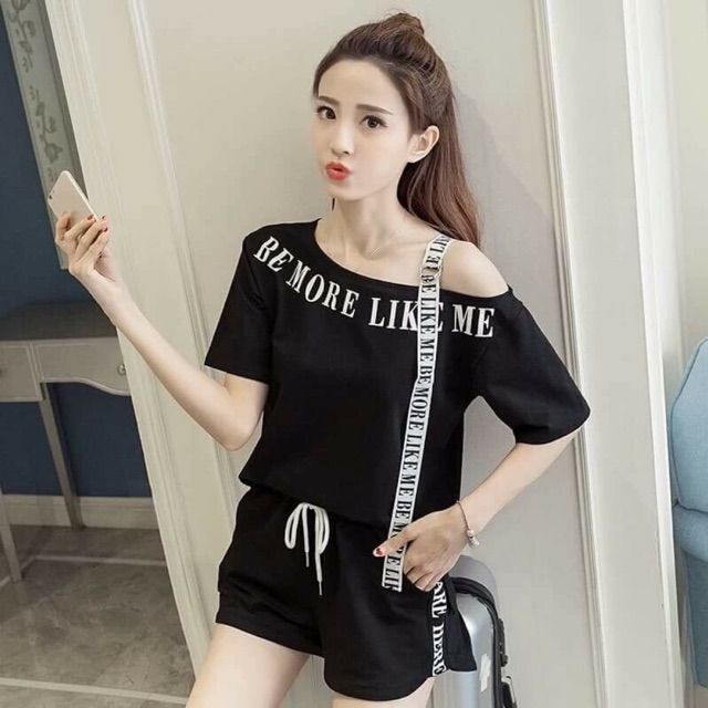 Bộ đồ lệch vai