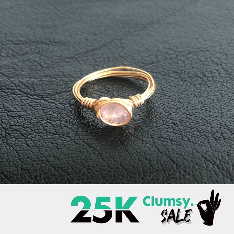 CLUMSY SALE 2 - Nhẫn đá handmade tự nhiên dây vàng đồng