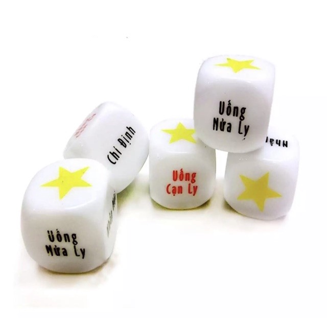 Bộ 4 Xúc Xắc Uống Bia Rượu Xí Ngầu Nhậu Tạo Không Khí Vui Vẻ 2x2cm