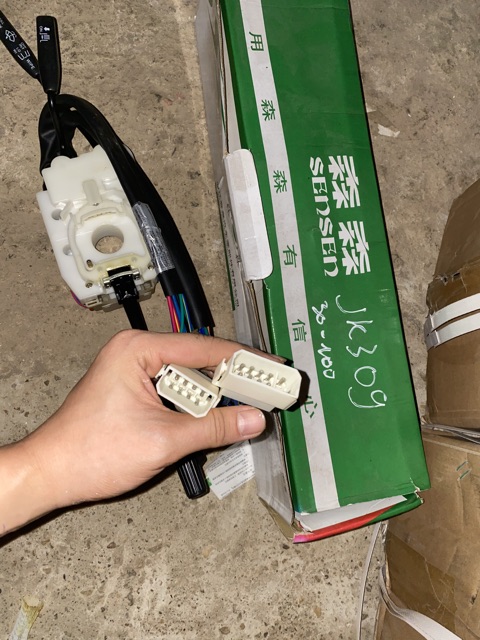 Sản phẩm gia đình làm: Công tắc tổng hợp JK309