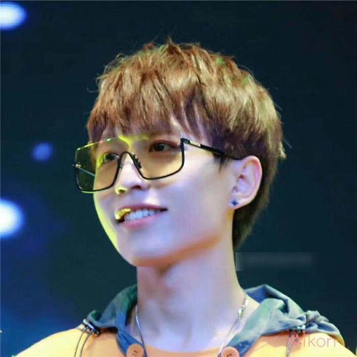 Kính mát gọng nhựa PC nhiều màu cổ điển gentle monster | BigBuy360 - bigbuy360.vn