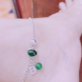 Lắc chân hồ ly bạc