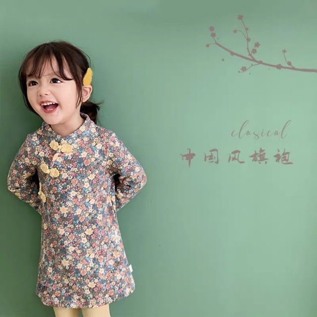 Sườn xám cách tân cho bé gái