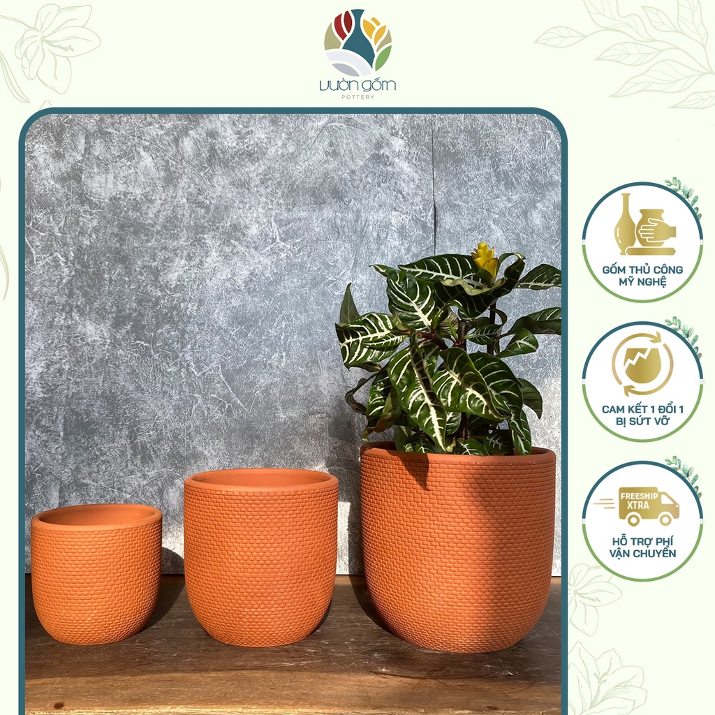 Bộ 3 chậu đất nung hoạ tiết vân nổi nhiều kích cỡ trồng cây cảnh decor trang trí Vườn Gốm - The Garden
