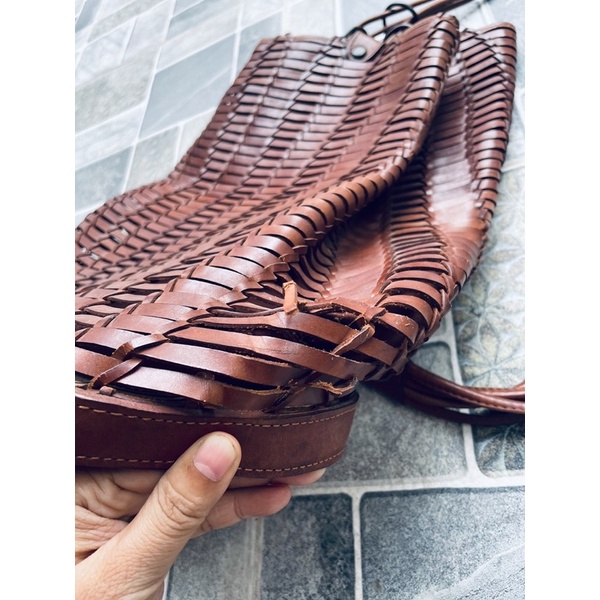 Túi si da mộc đan của Ý có lỗi như hình