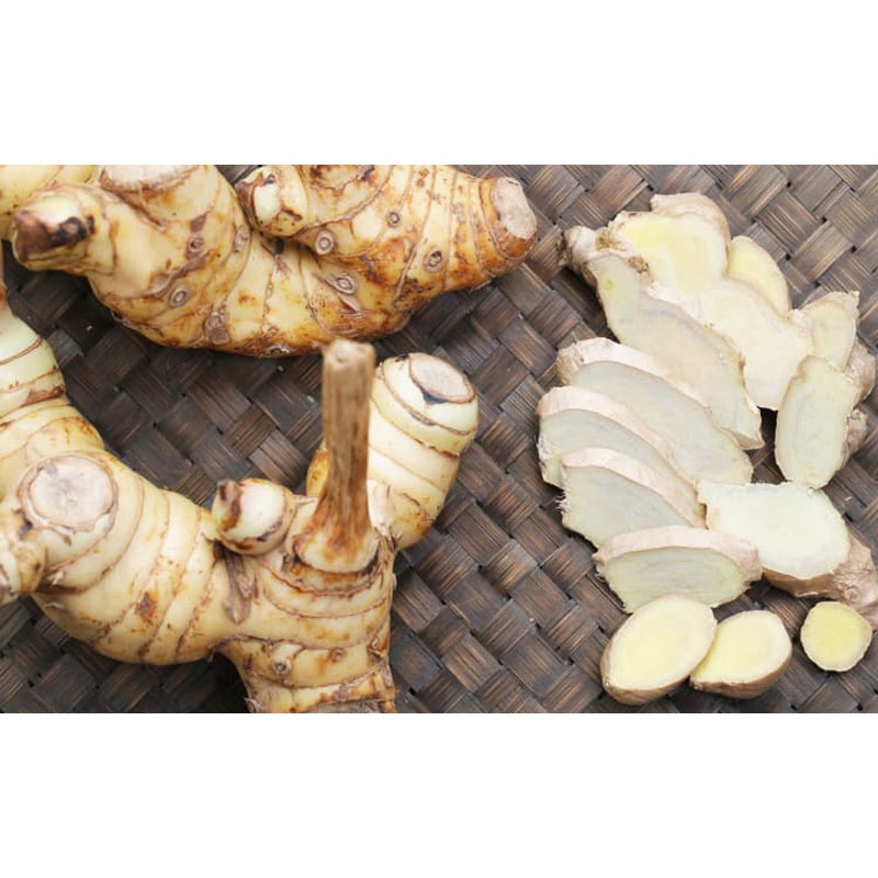 Củ riềng thái lát sấy khô tạo mùi vị thơm ngon cho món ăn, tốt cho sức khỏe
