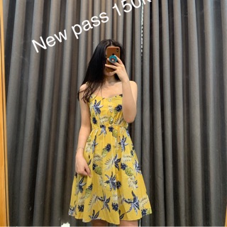 Váy 2 dây hoa đi biển