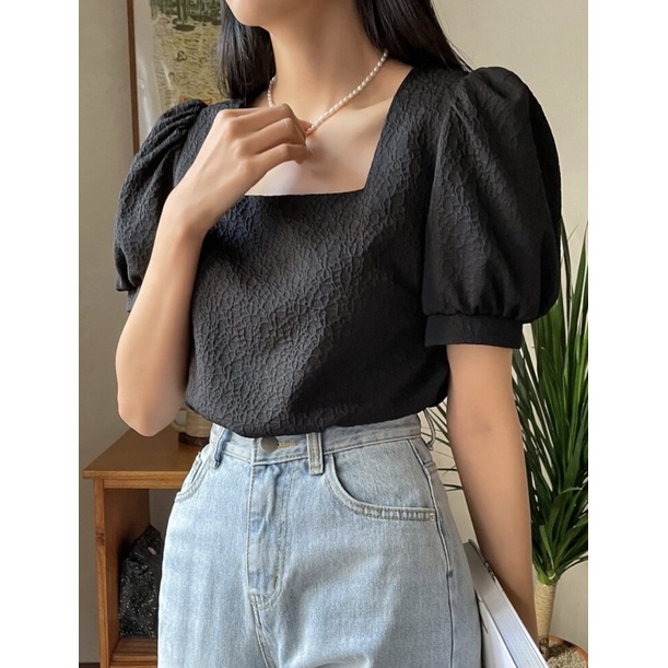 Áo sơ mi nữ tay phồng cổ vuông chất liệu mềm mát dễ thương
