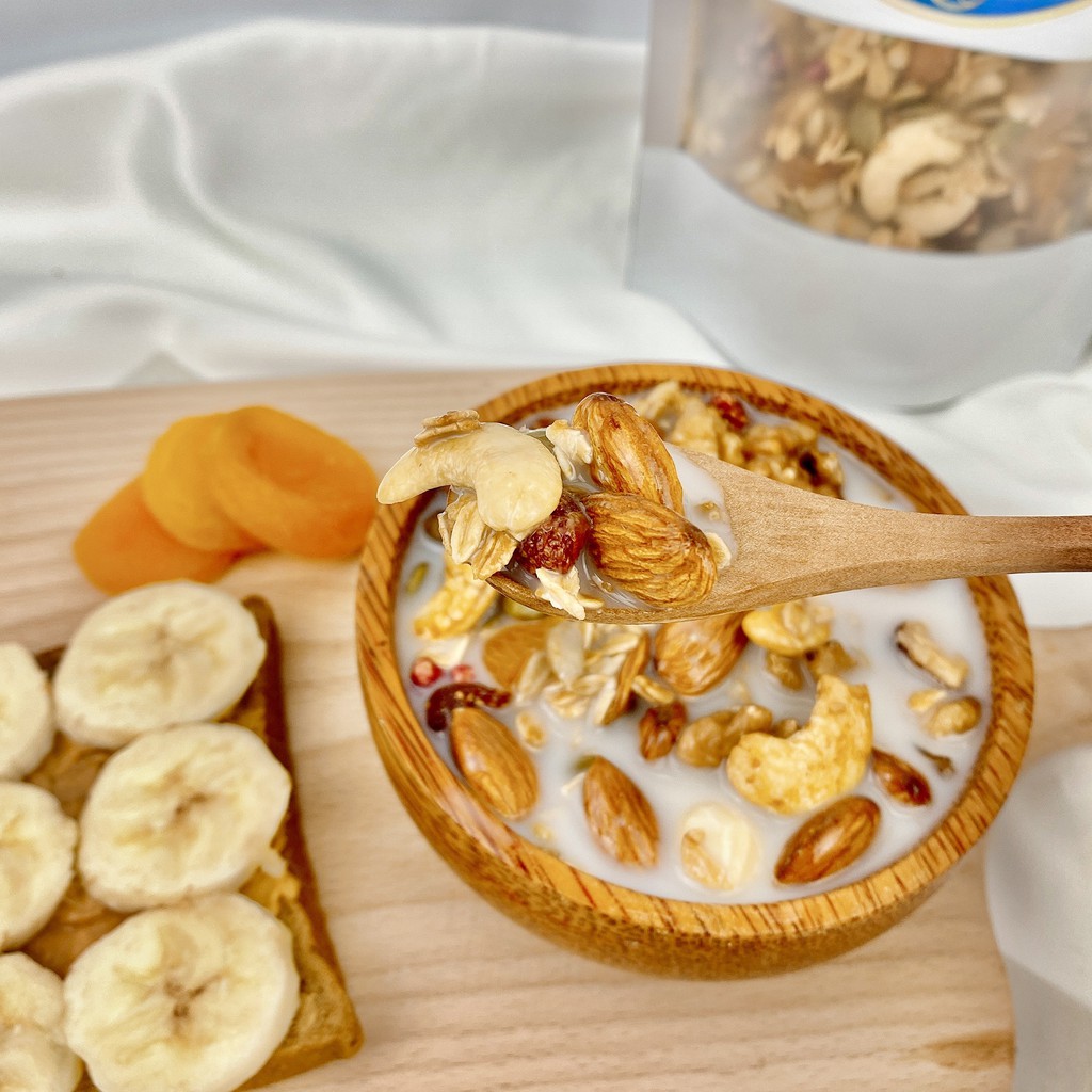 Combo 250g Granola + 250g Biscotti 3 Vị Ăn Kiêng Không Đường by Nofa | BigBuy360 - bigbuy360.vn