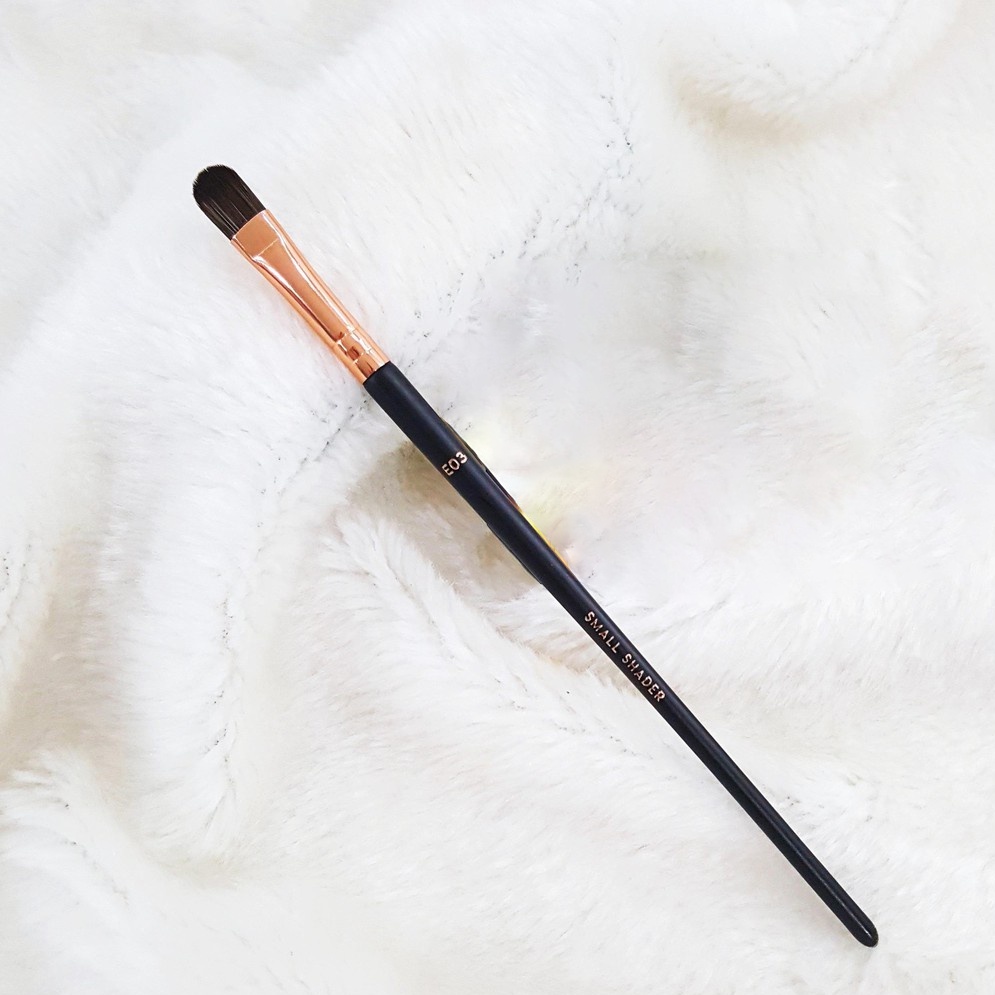 Cọ Phủ Phấn Mắt Vacosi Shader Brush E03