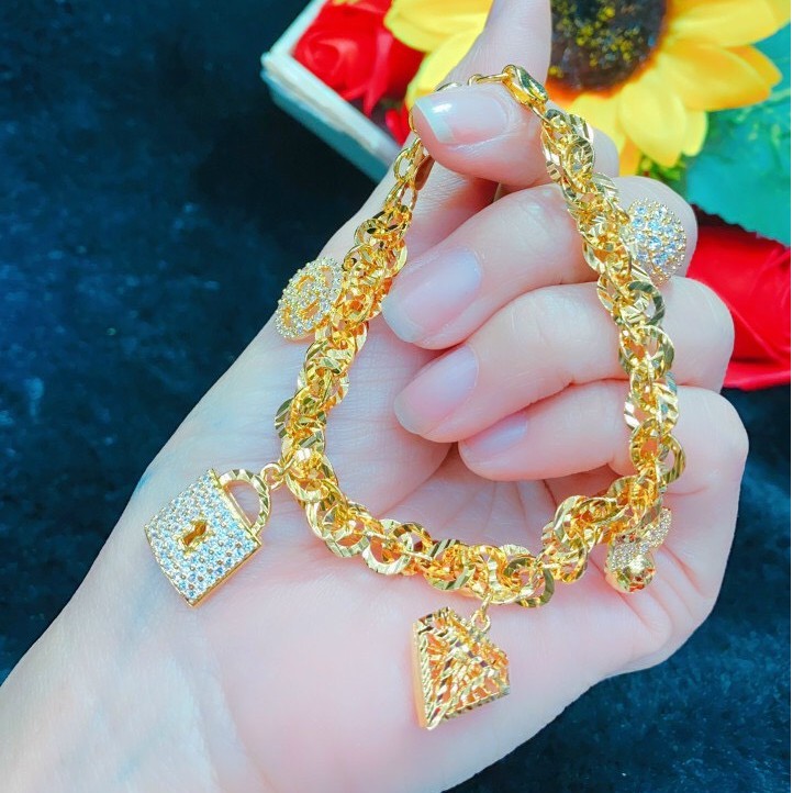 Lắc Tay Nữ Chuông Dễ Thương - Đủ Size - Đeo Đi Tiệc Lên Hình Sang Chảnh - Trang Sức Nữ Đẹp Shop