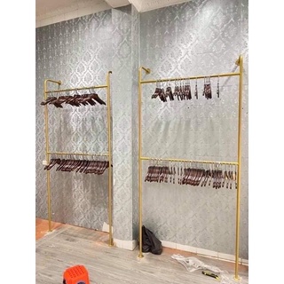 Kệ treo quần áo bắn tường - kệ treo shop thời trang - kệ treo livestryme