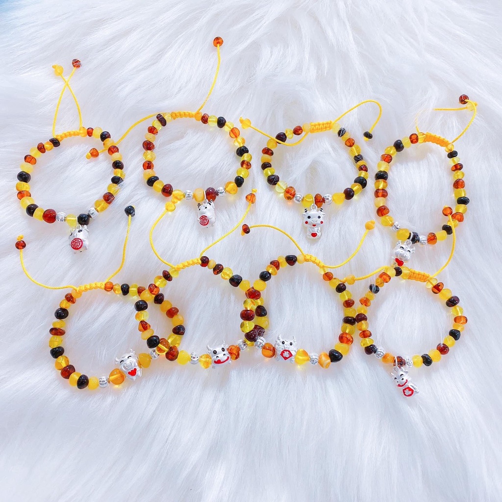 Vòng tay đá hổ phách cho bé. Vòng hổ phách mix bi bạc và con giáp bạc cho bé, có khắc thông tin bé MIỄN PHÍ CÔNG KHẮC