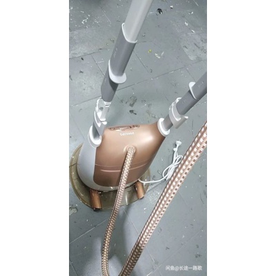 Máy Ủi Hơi Nước Đứng Philips  GC617/68