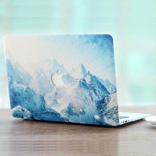 Ốp Macbook Hình Núi Tuyết (Tặng Miếng Phủ Bàn Phím Và Set Nút Chống Bụi Theo Đời Máy)
