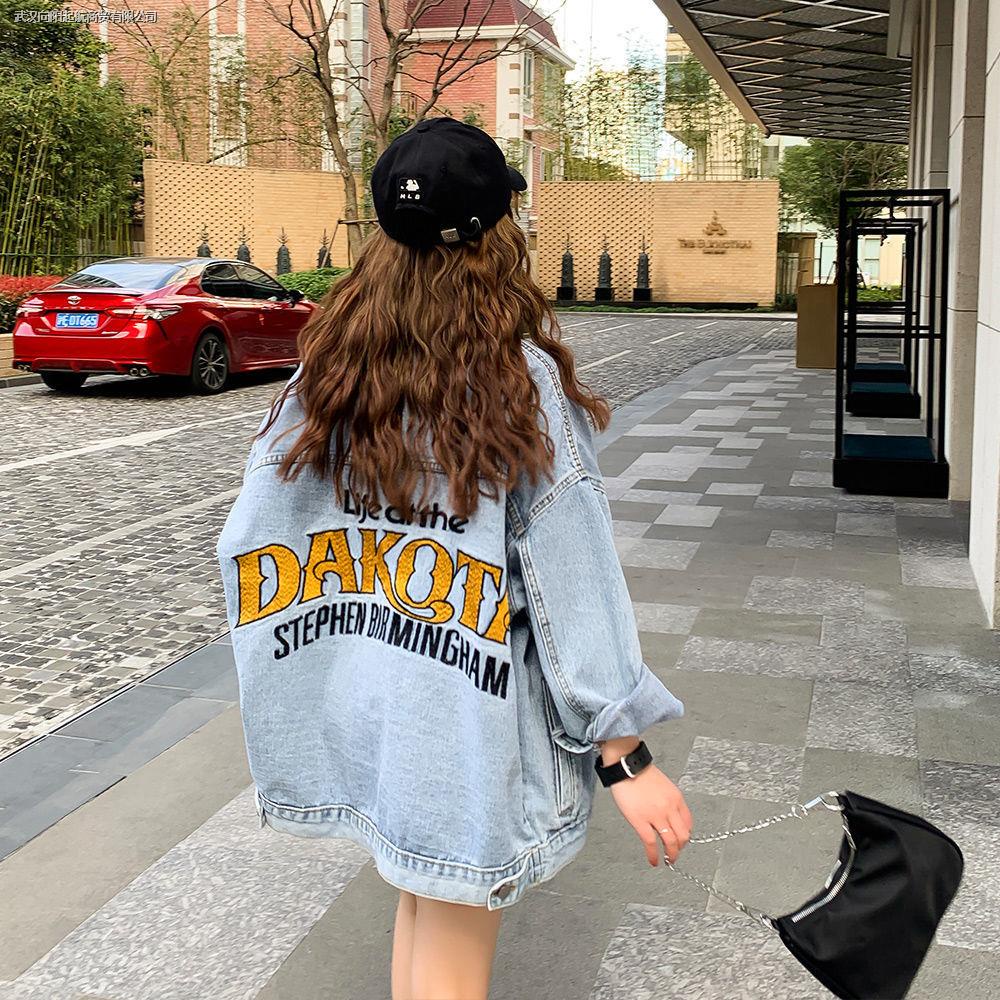 Áo Khoác Denim Dáng Rộng Thêu Chữ Phong Cách Hồng Kông Hàng Mới Dành Cho Nữ Sinh
