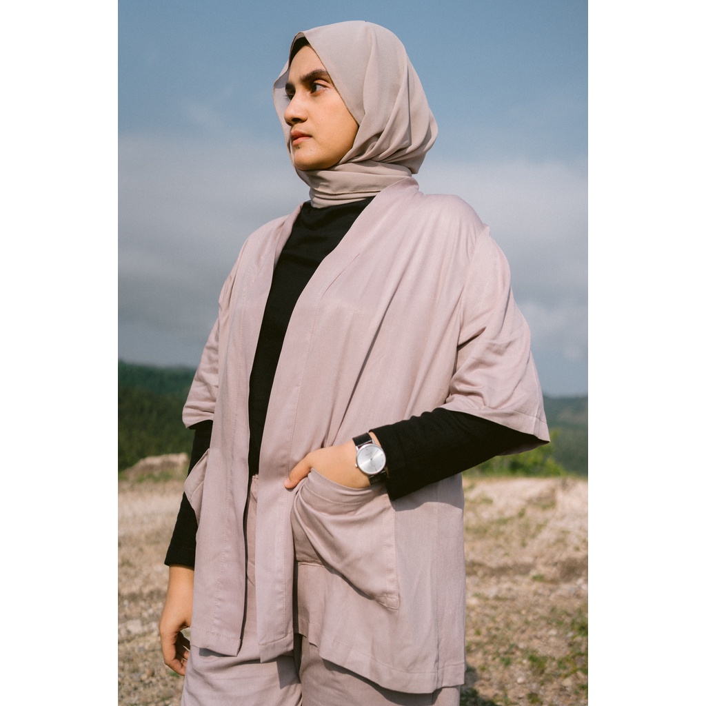 Áo Kimono Sora Cơ Bản Bên Ngoài Ngực