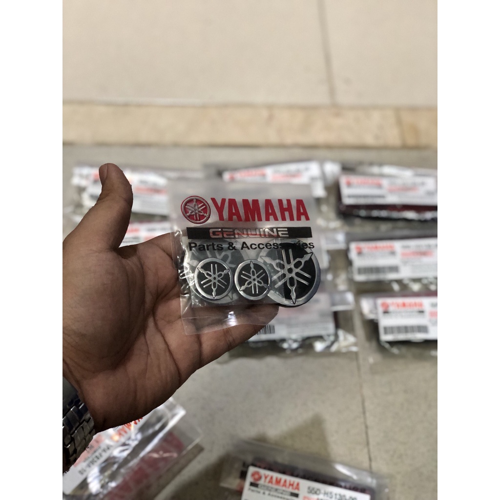 Logo nổi cứng Yamaha chính hãng