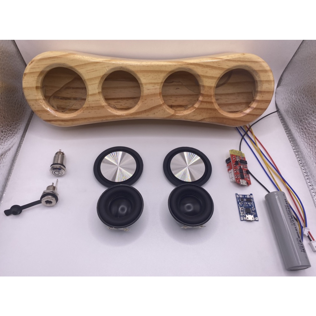 Combo Chế Loa Bluetooth Mini 10W Bass Mạnh Nghe Hay Tốt Trong Tầm Giá